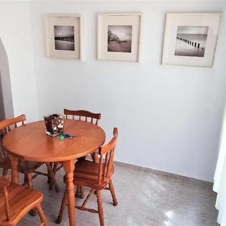 Holiday home Chill Retreat Ac In